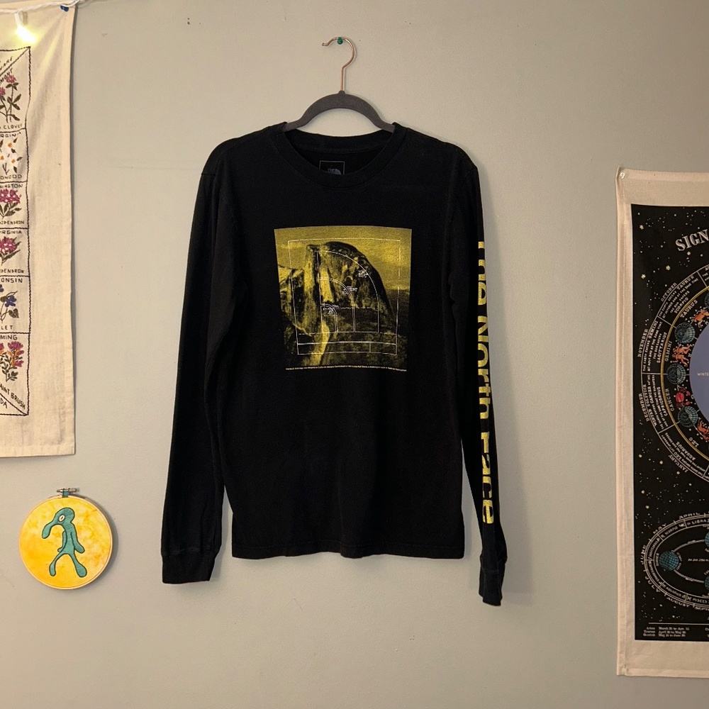 The North Face Logo Breakdown LS